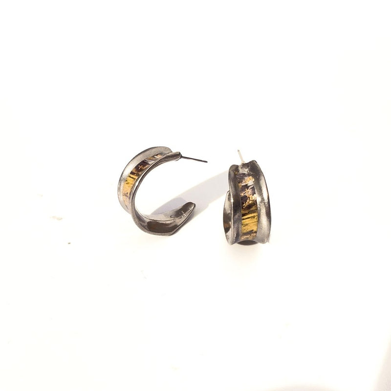 Boucles d'oreilles Éléanor noir et or