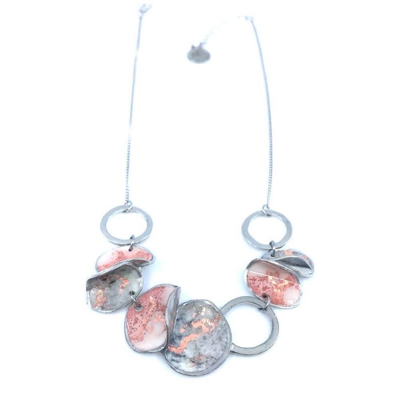 P212-.Collier bloom or rose