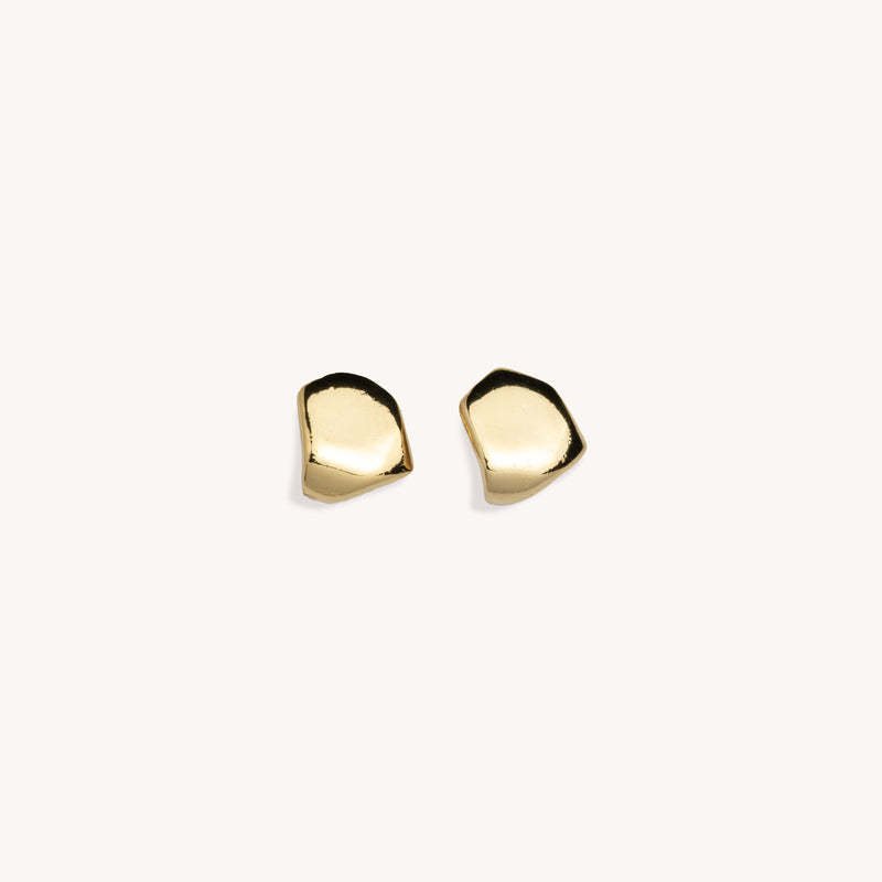 Boucles d’oreilles Nina plaqué or 14K – Clous sculpturaux organiques